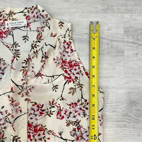 Jon & Anna Sleeveless Blouse with Tie Neck in Cherry Blossom Sakura Print Size M - Picture 9 of 16
